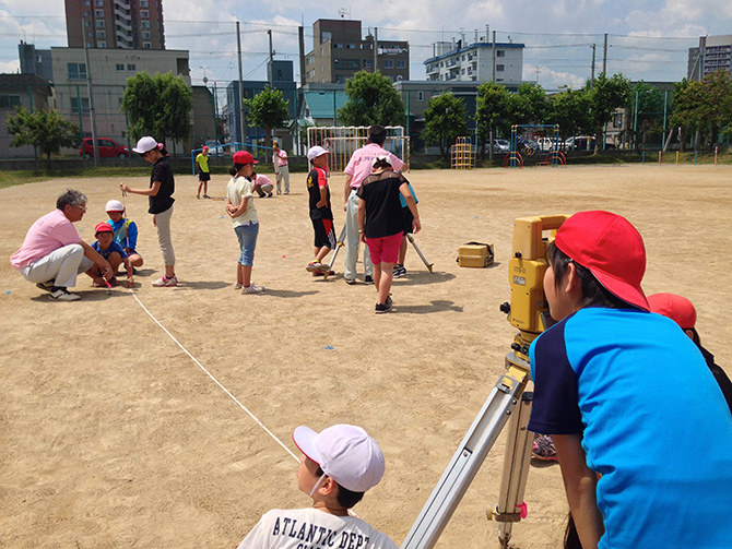 測量体験学習会 写真